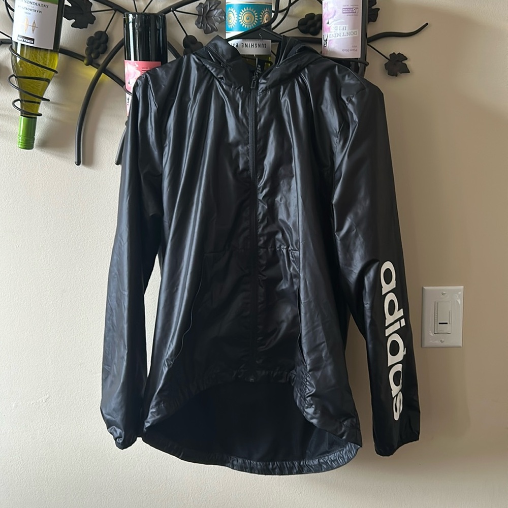 Women’s M Adidas windbreaker